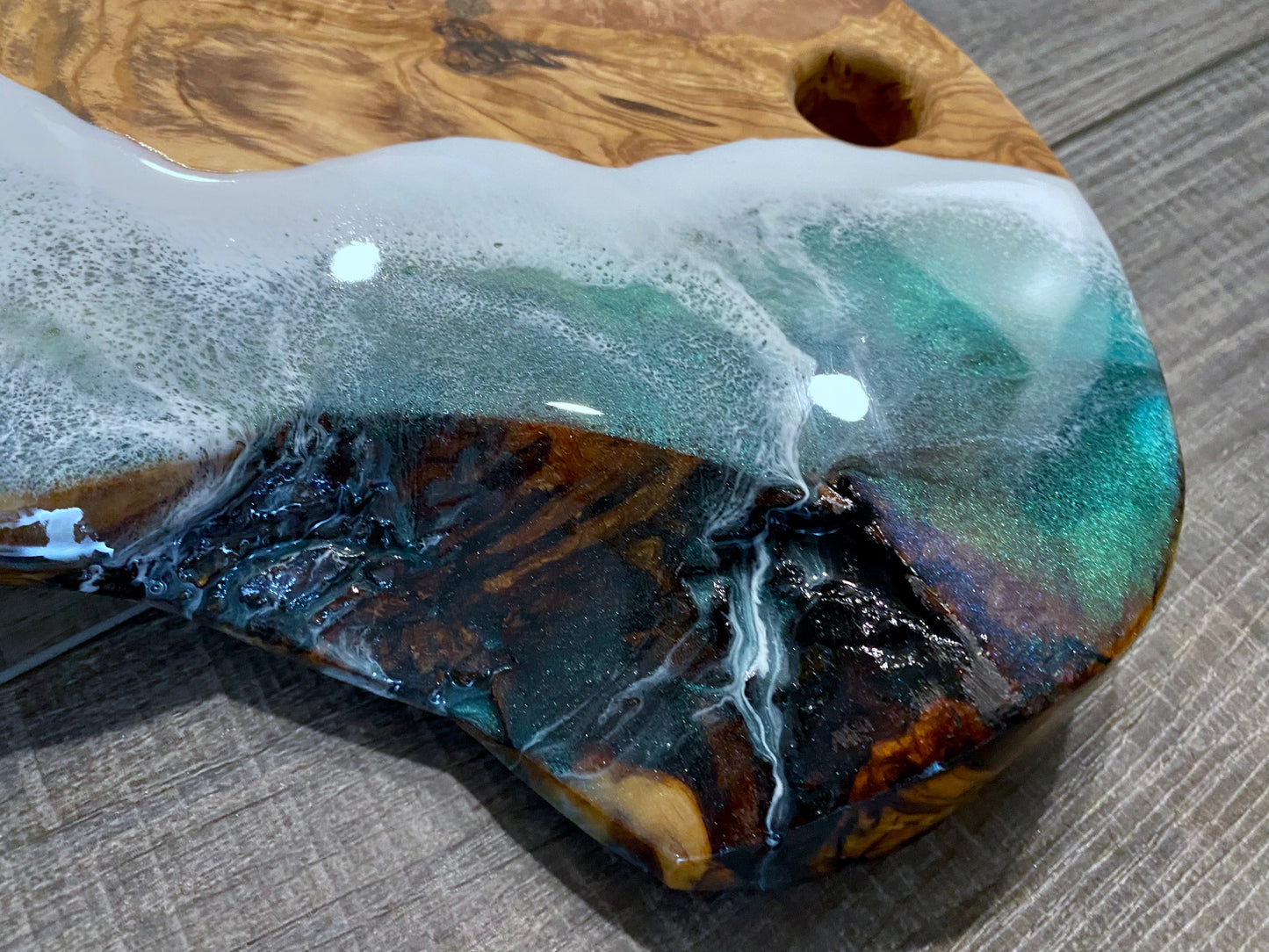 Olive Wood Charcuterie Board - AURABAGS SHOP