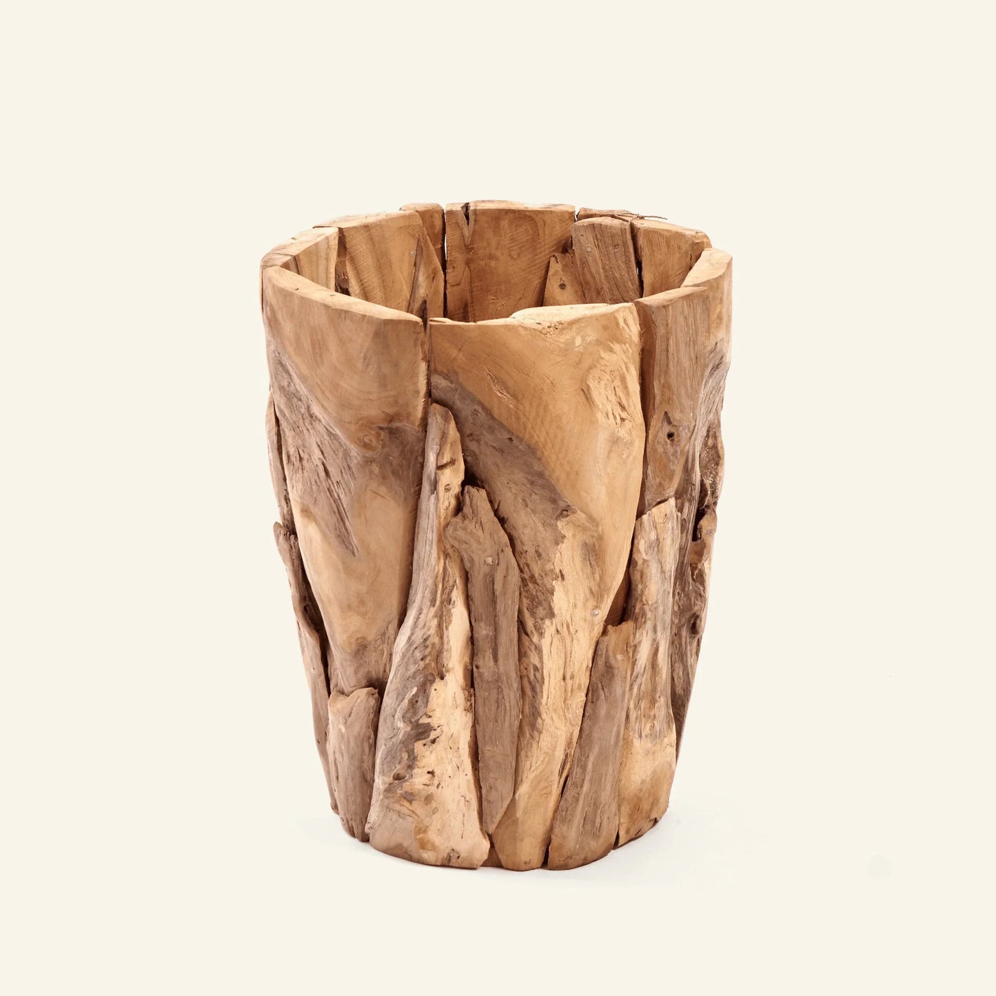 Pflanztopf aus recyceltem Teakholz