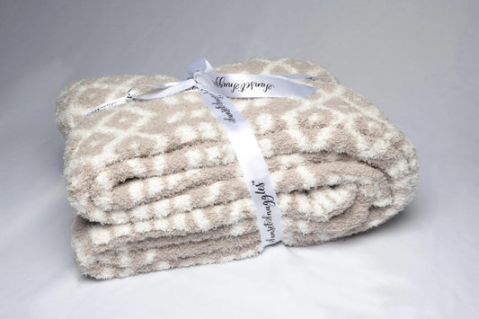 Greige & White Diamond Point with Tassel Print Throw