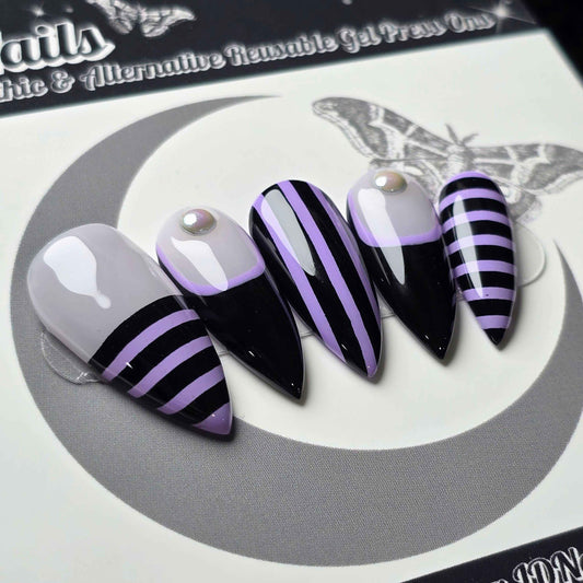 Twisted Stripes Press On Nails
