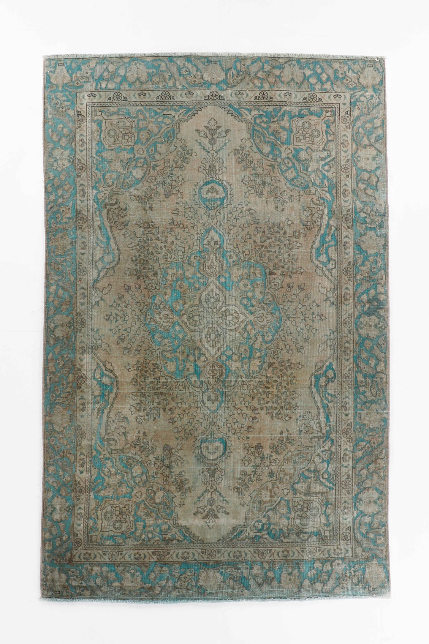 Persian Tabriz Rug | 5' 9" x 9' 1"