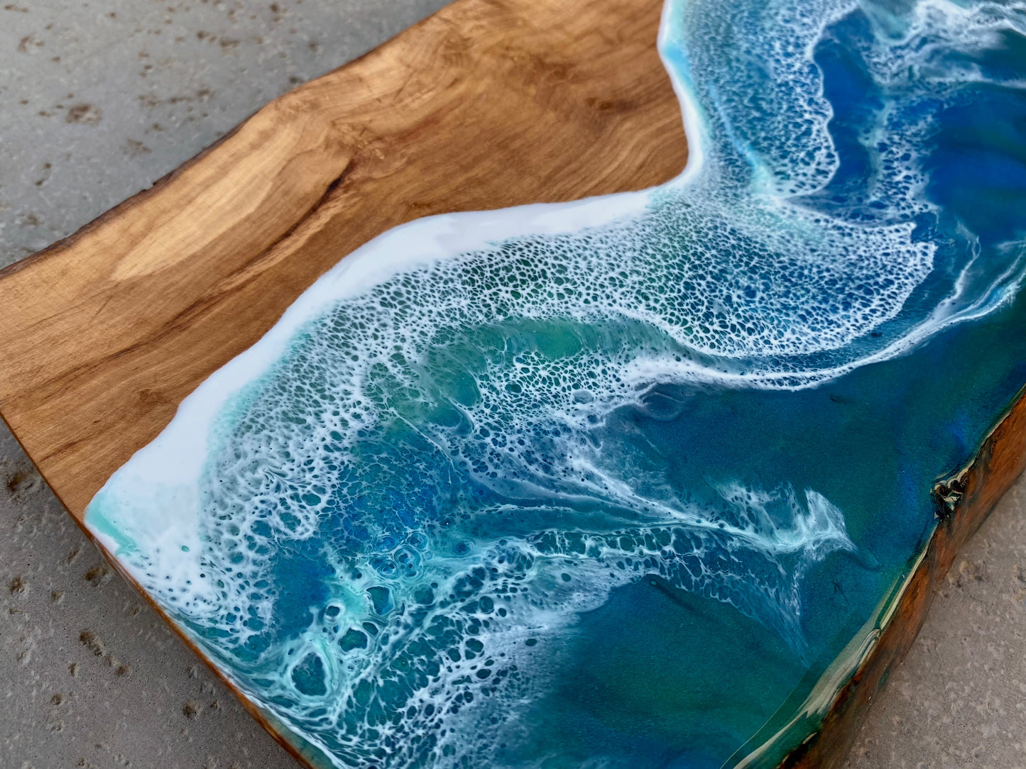 Olive Wood Charcuterie Board - AURABAGS SHOP