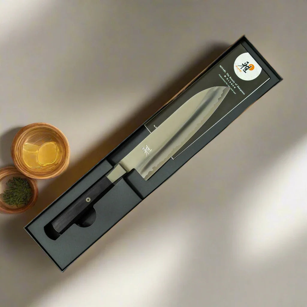 MIYABI 4000 FC Santokumesser, 18 cm – Schwarzer Griff