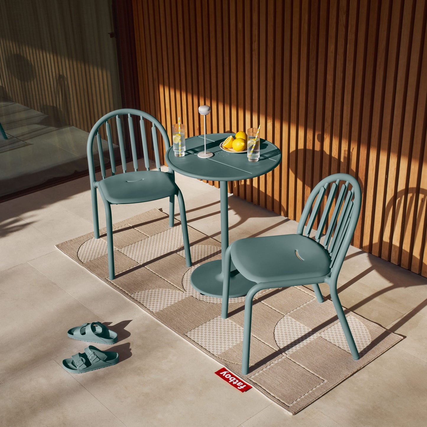 Fred's Bistro-Set<br> 1 runder Tisch + 2 Stühle