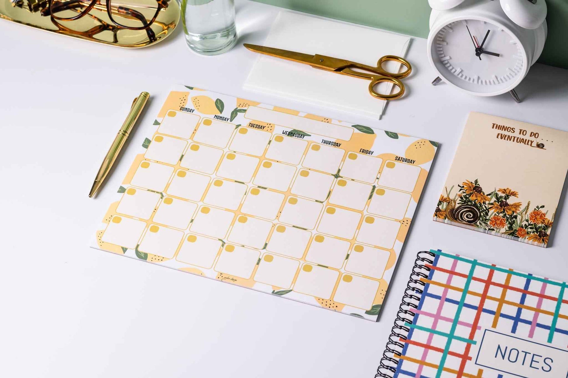 Lemon Monthly Planner - 15 Pages