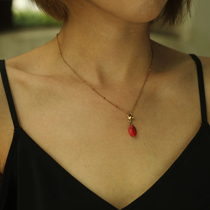 AVERY Charm Necklace Gold