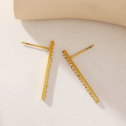 REGINA: Pavé Bar Stud Earrings with Zirconia Gemstones
