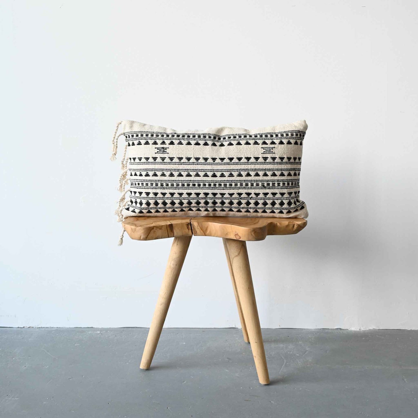 BHUJODI PILLOW COVER - CREAM