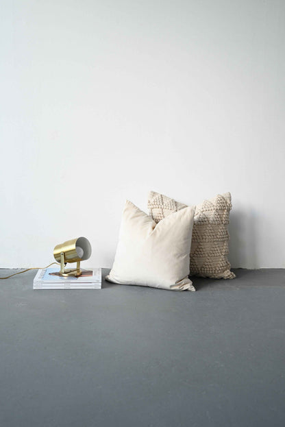VELVET - IVORY 18"