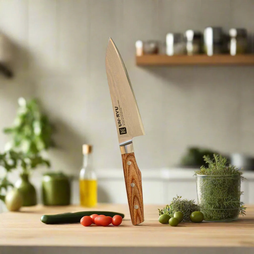 Un-Ryu VG-10 170 mm Santoku-Messer 33-lagig
