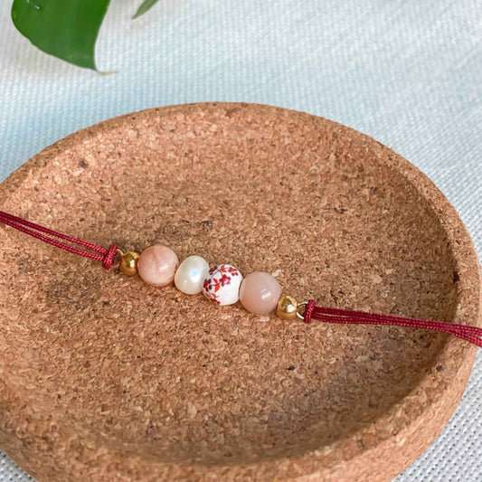 Bracelet cordon rouge en pierres naturelles | ÉVEIL