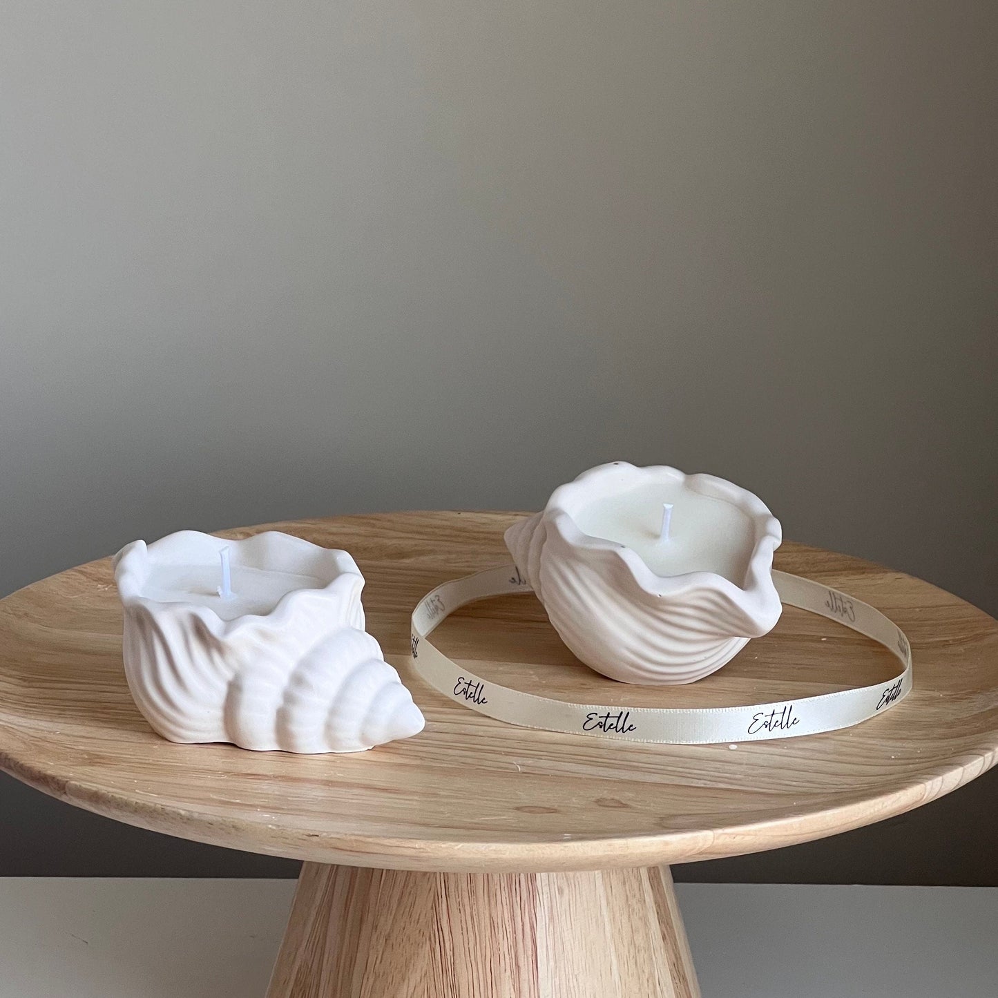 Muschelglas Sojawachskerze | Handgemachtes Jesmonite-Gefäß