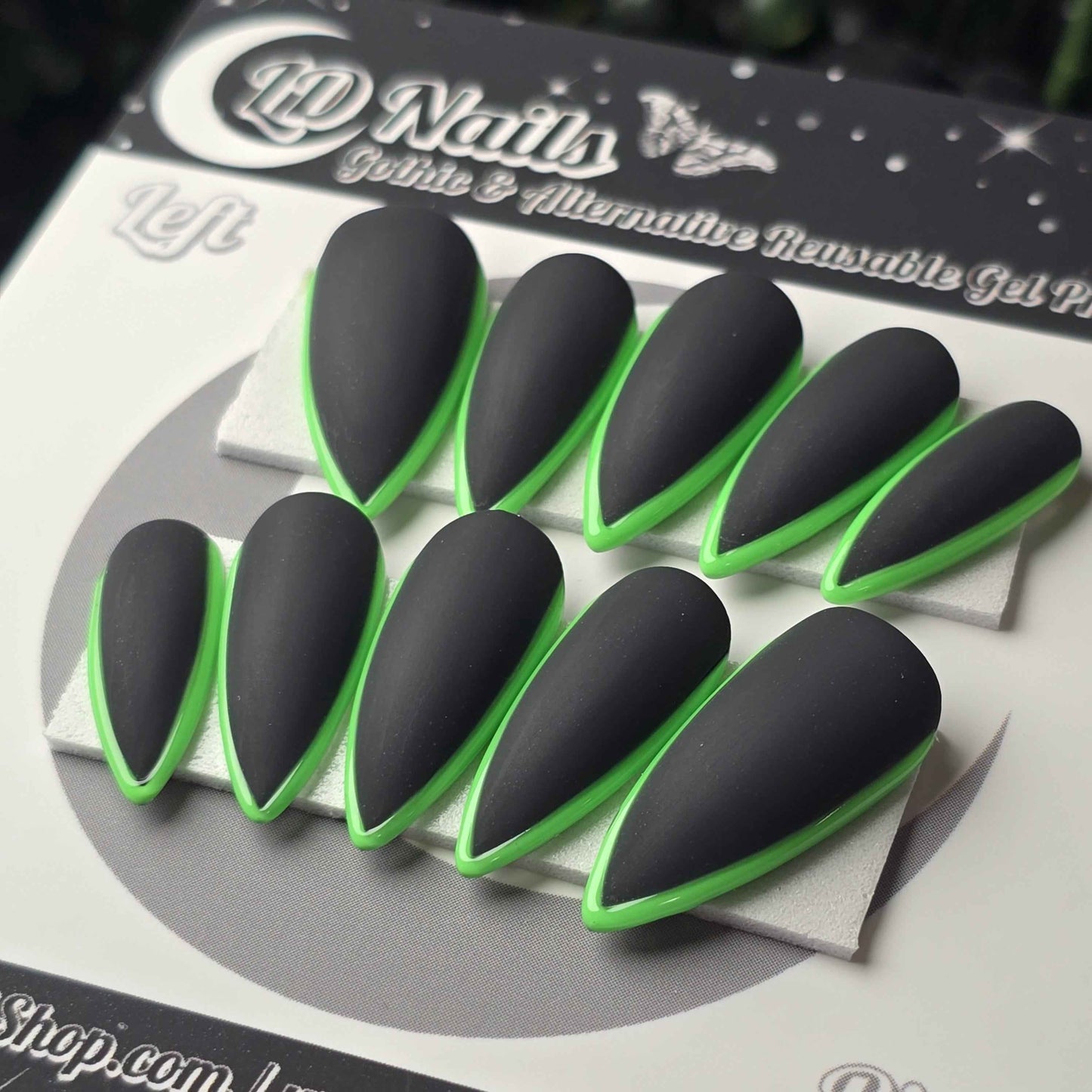 Black and Green Skinny French - Embossed Tips