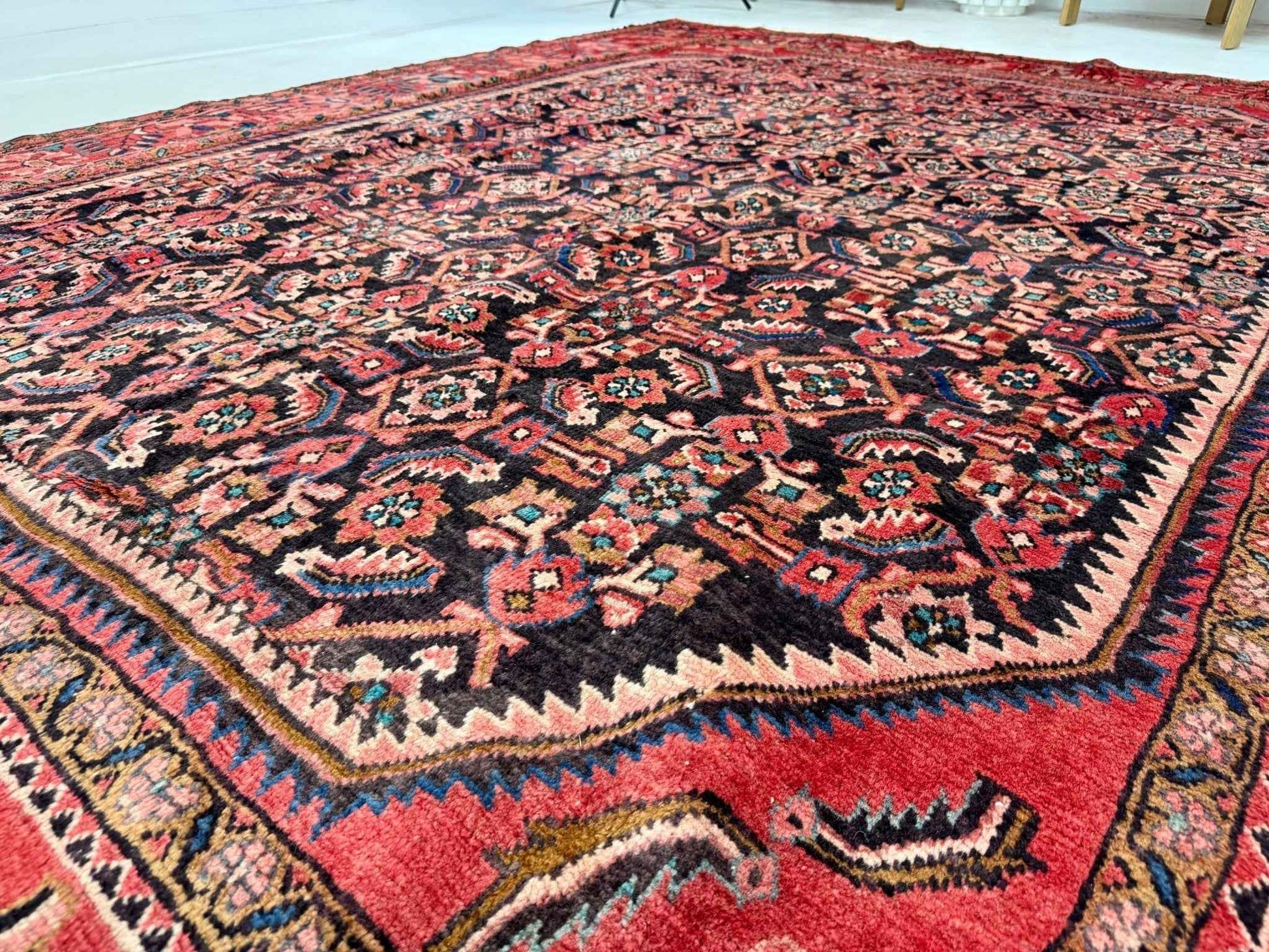 Persian Hamadan Rug | 7' 9” x 10'