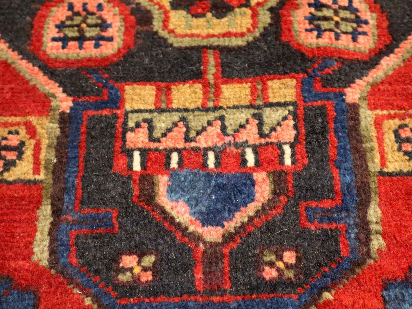 Persian Hamadan Rug | 3' 9” x 5' 3"