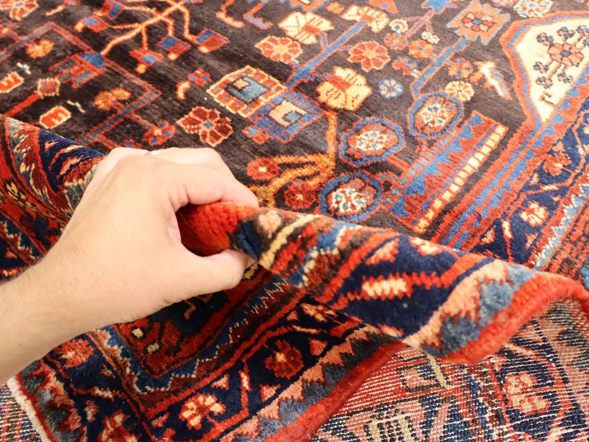 Persian Nahavand Rug | 5' 5” x 9' 7"