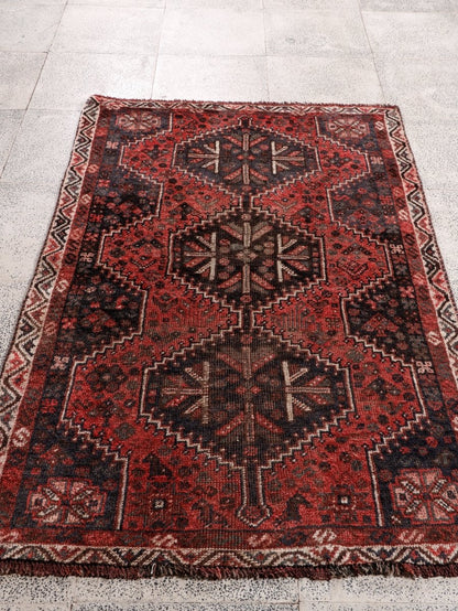 Persian Shiraz Rug | 3' 5” x 5' 3"