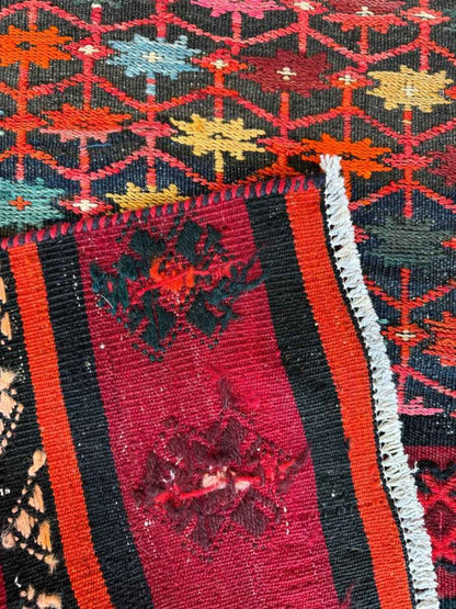 Persian Suzani Kilim | 2' 6" x 6' 5"