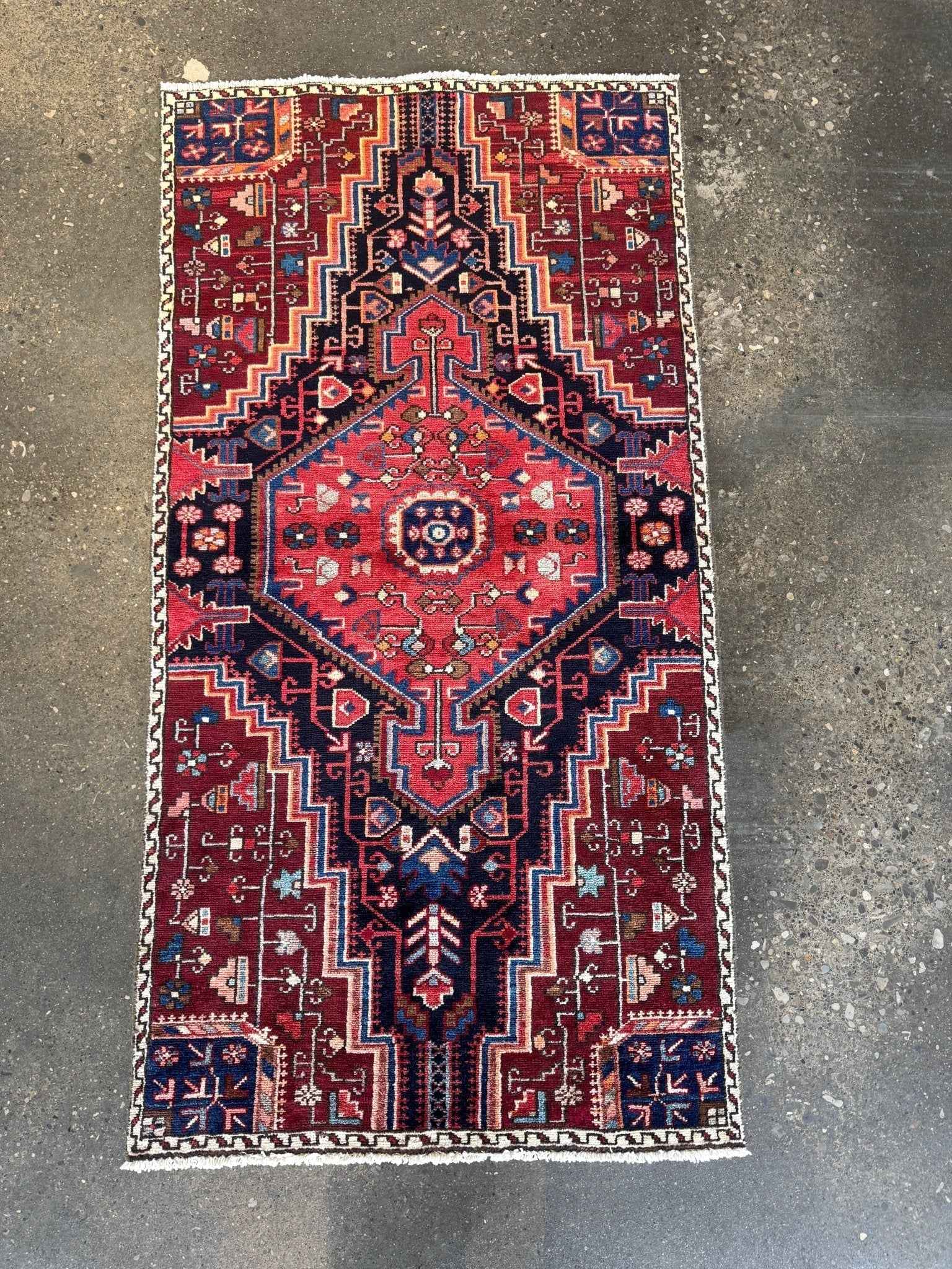 Persian Tuyserkan Rug | 2' 8" x 5' 1"