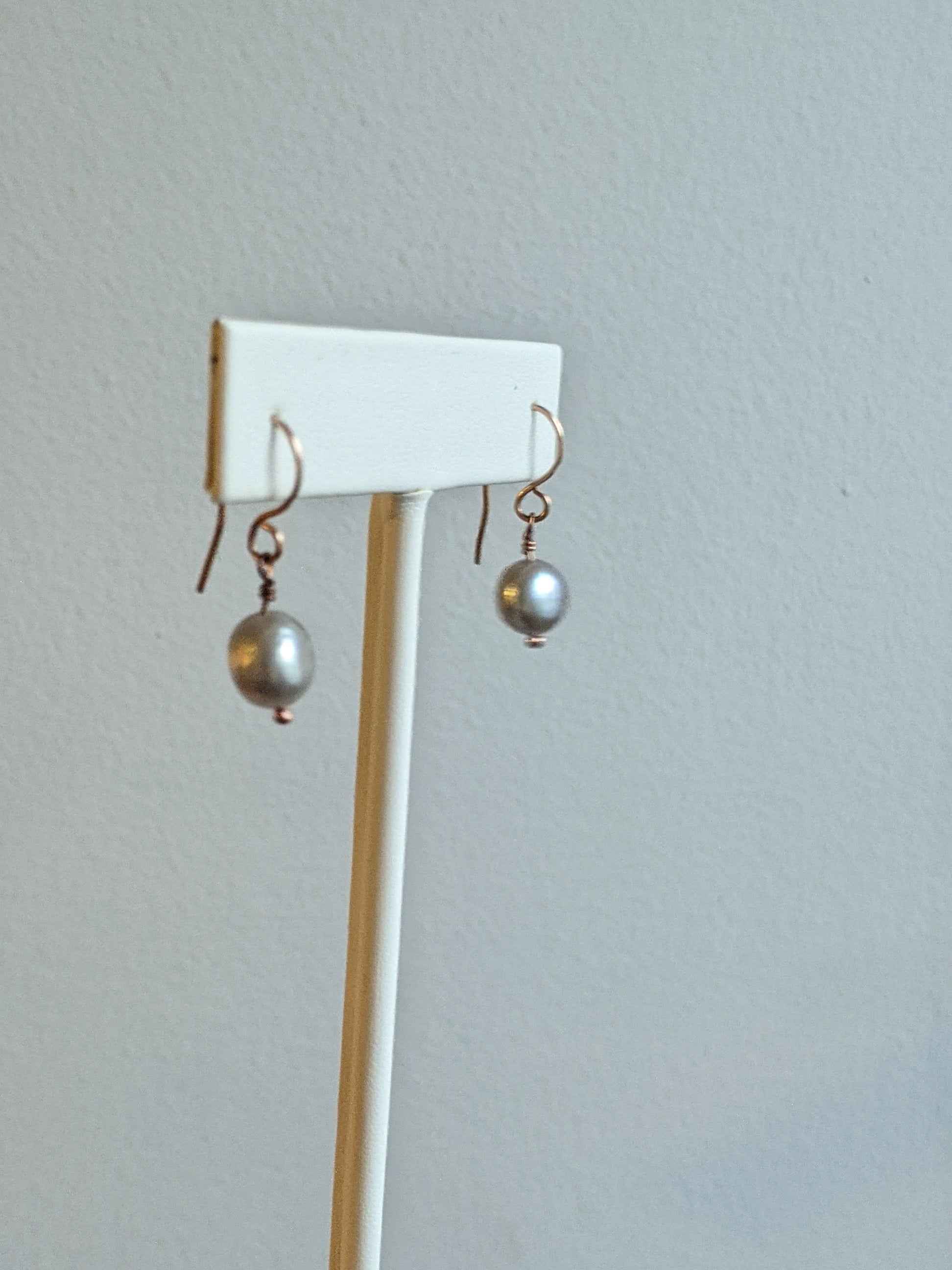 Gray Pearl in Rose Gold Fill