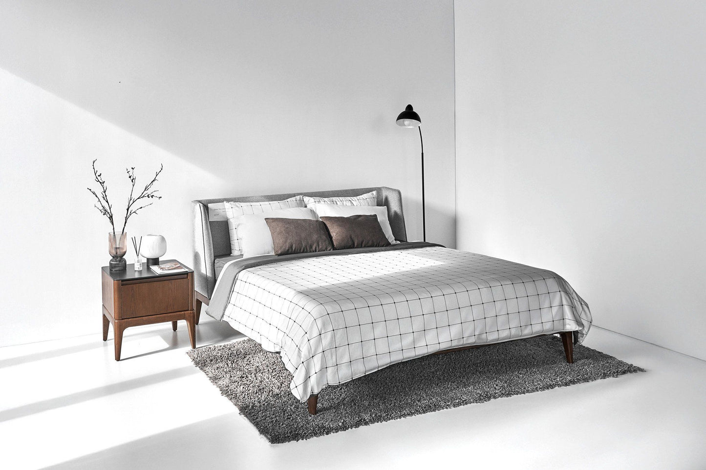 Nachttisch Scarlet Modern aus Eschenholz