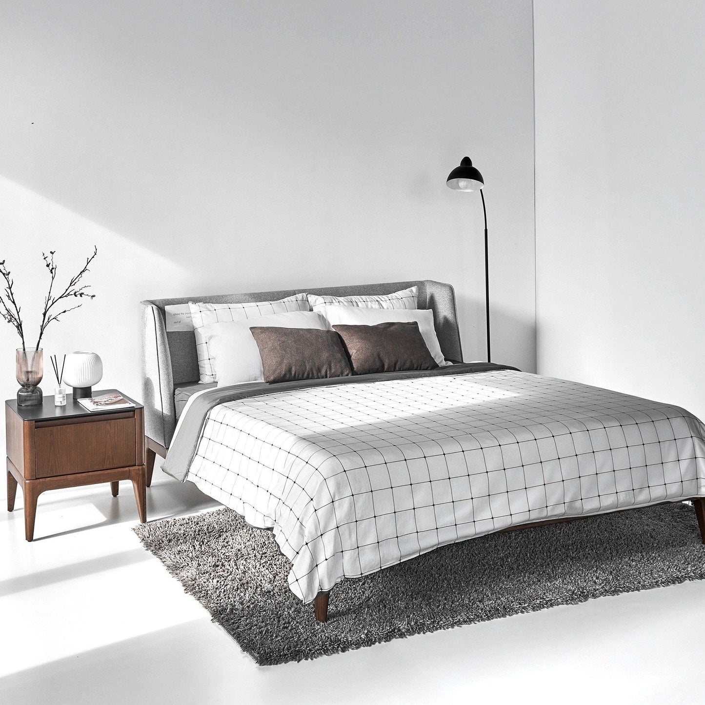 Nachttisch Scarlet Modern aus Eschenholz