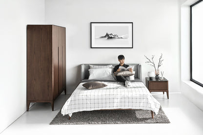 Nachttisch Scarlet Modern aus Eschenholz