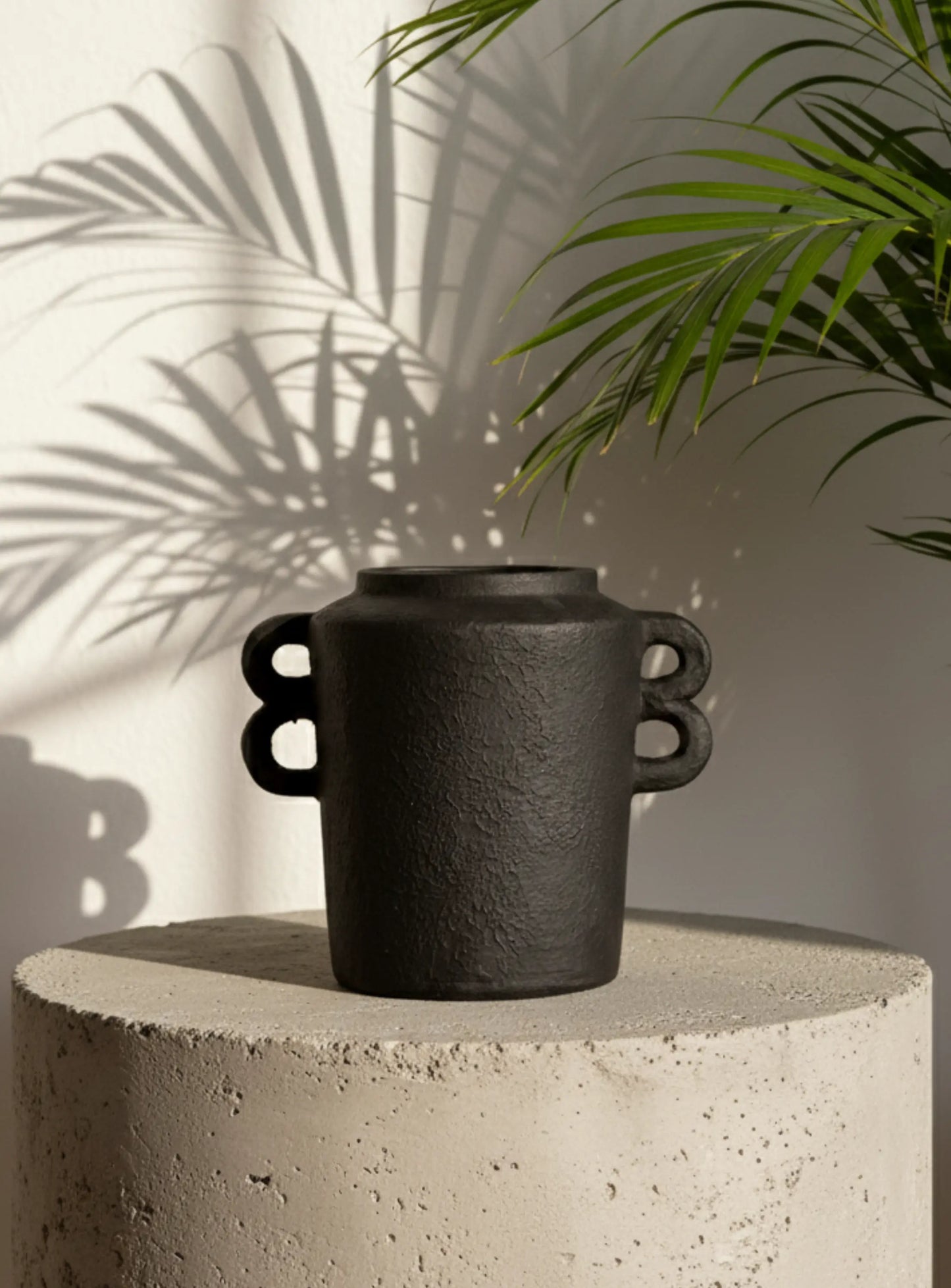 Vase Hercules - Antikschwarz