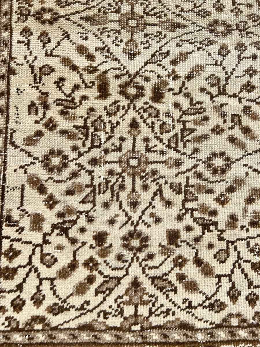 Vintage Turkish Kayseri Rug | 9’ 4” x 6’ 5”